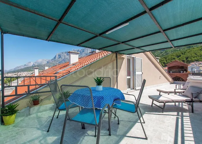 Seaview Apartments Duky